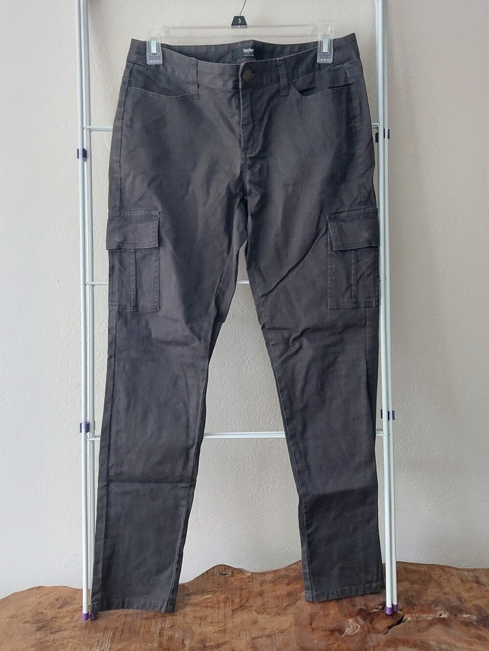 Low Rise Cargo Pants Cropped Length